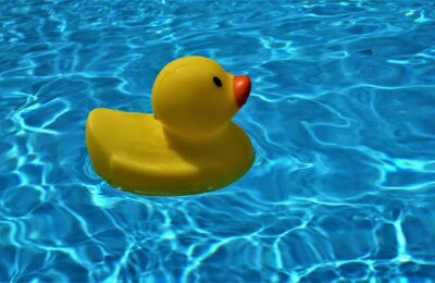Das braucht der Pool im Herbst und Winter