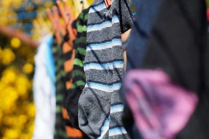 Socken gehören zu den meistgebrauchten Stücken im Kleiderschrank. Beim Waschen gilt es einiges zu beachten. - Foto: pixabay.com/Chrispynutt/CCO