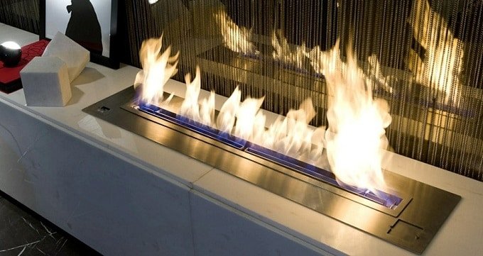 Beim Kauf eines Bio-Ethanol-Kamin unbedingt darauf achten, dass dieser der DIN-Norm 4734-1 entspricht. - Foto: pixabax.com/adesifire/CCO