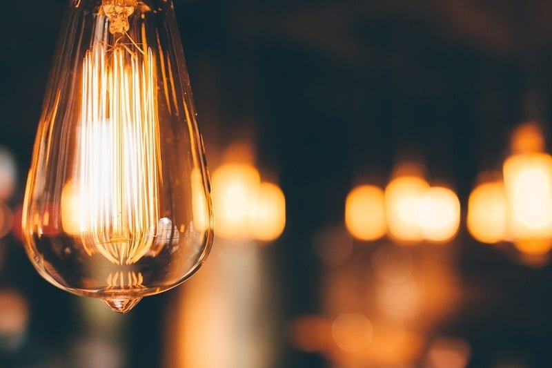 Bald kommt sie wieder ins Haus geflattert, die jährliche Stromabrechnung. - Foto: pixabay.com/Unsplash/CCO