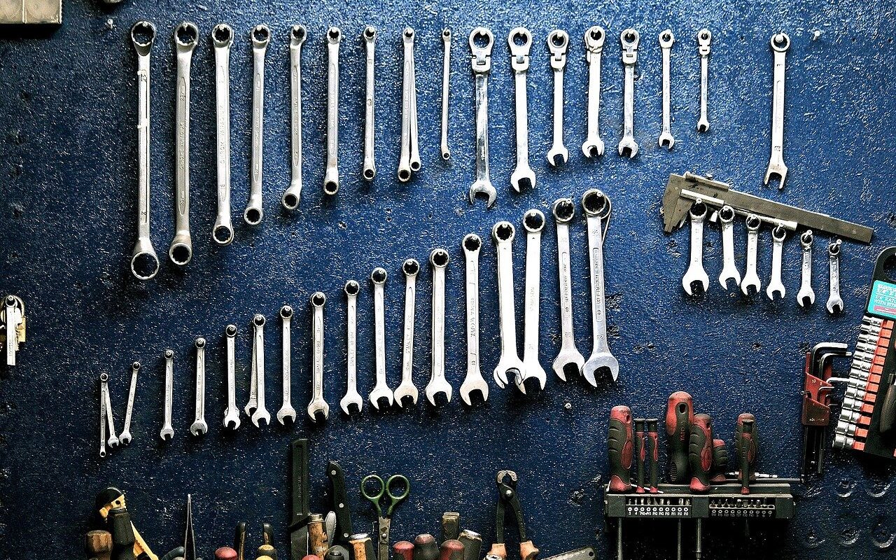 Hämmern und Schrauben gehörten zu den Tätigkeiten, die ein Heimwerker am häufigsten ausübt. - Foto: pixabay.com/radekkulupa/CCO