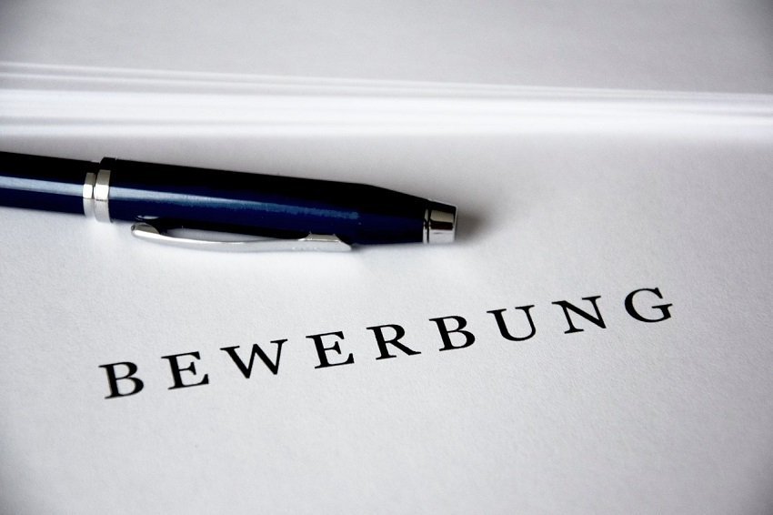 Die heutige Arbeitswelt ist schnelllebig. Der Arbeitsvertrag bis zur Rente ist inzwischen eher die absolute Ausnahme. - Foto: pixabay.com/loufre/CCO