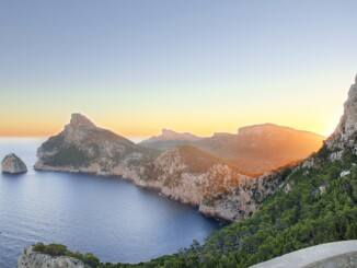 Mallorca ist eine der beliebtesten Urlaubsinseln der Europäer mit sehr interessantem historischen Hintergrund. - Bild: pixabay.com/www_balearentraum_de/CCO