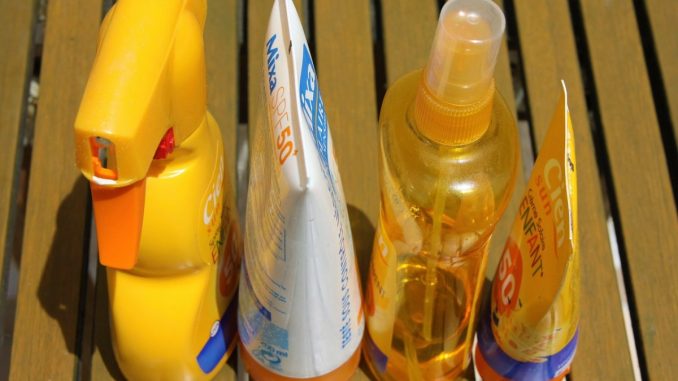 sunscreen-1461335_1280