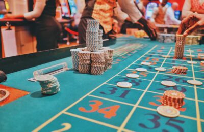 Live-Casinos im Internet: Überwiegen die Vorteile das Risiko?